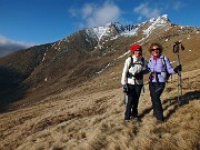 52 Sullo sfondo del Sasso Canale